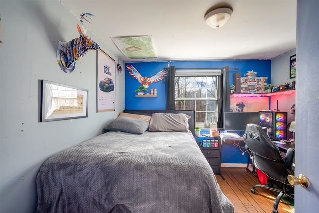 9137 Rucker Road, Grosse Ile, MI 48138