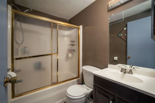 9137 Rucker Road, Grosse Ile, MI 48138