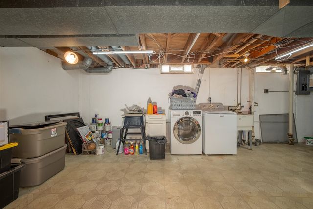 9137 Rucker Road, Grosse Ile, MI 48138