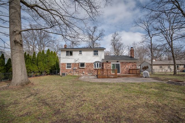 9137 Rucker Road, Grosse Ile, MI 48138