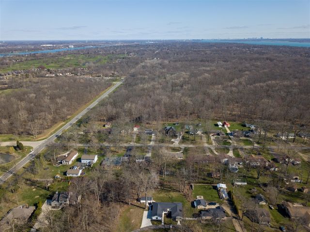 9137 Rucker Road, Grosse Ile, MI 48138