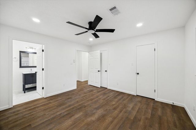 1306 Narcille Street, Baytown, TX 77520