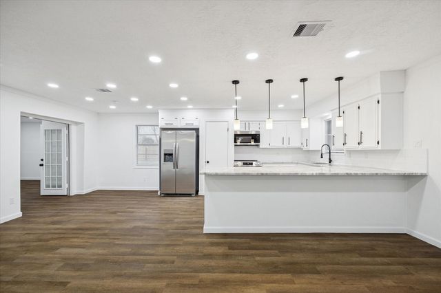 1306 Narcille Street, Baytown, TX 77520