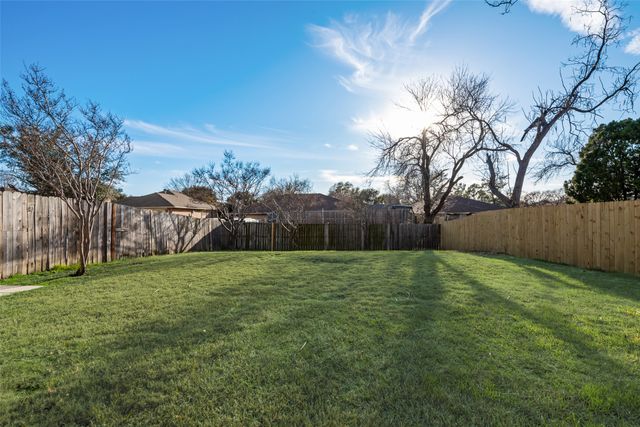 1604 Brighton Drive, Carrollton, TX 75007