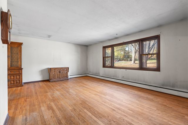 28 Morgan Drive, Wallingford, CT 06492