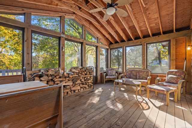 28 Morgan Drive, Wallingford, CT 06492