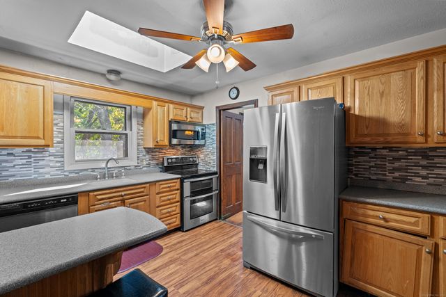 28 Morgan Drive, Wallingford, CT 06492