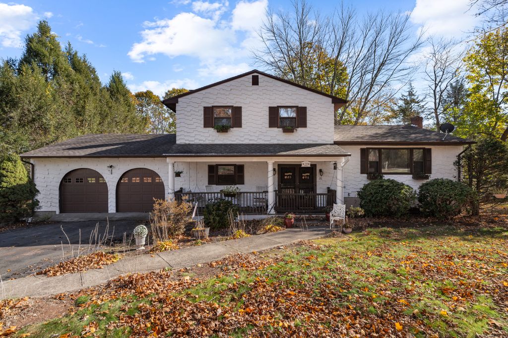 28 Morgan Drive, Wallingford, CT 06492