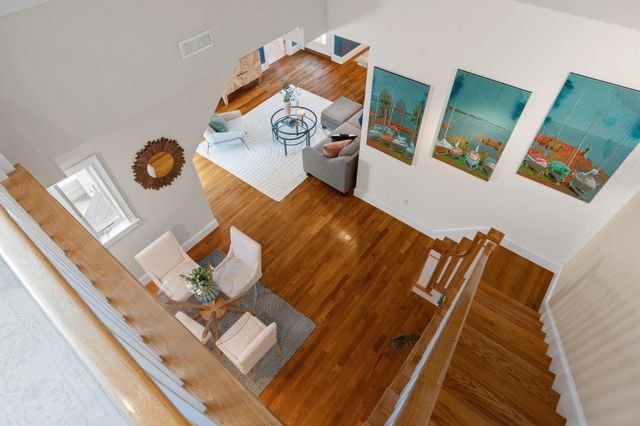 224 Florence St 10, Boston, MA 02131