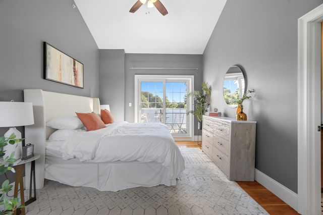 224 Florence St 10, Boston, MA 02131