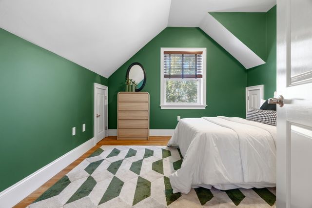 224 Florence St 10, Boston, MA 02131
