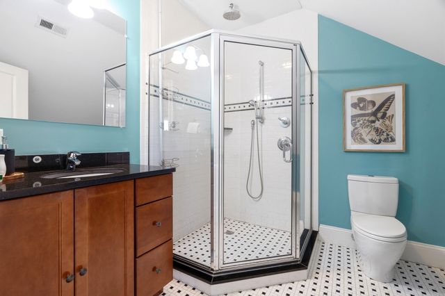 224 Florence St 10, Boston, MA 02131