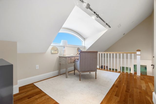 224 Florence St 10, Boston, MA 02131