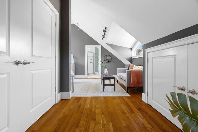 224 Florence St 10, Boston, MA 02131