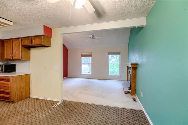 5761 N Anita Avenue, Kansas City, MO 64151