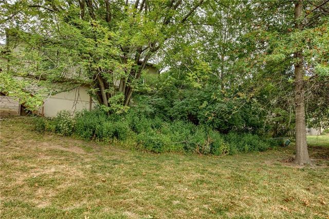 5761 N Anita Avenue, Kansas City, MO 64151