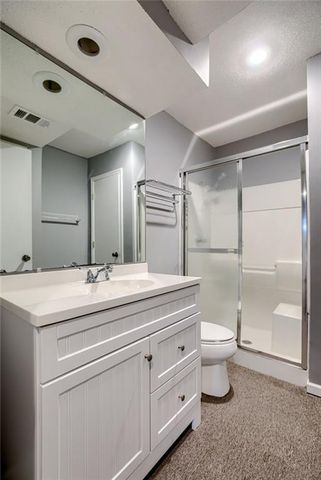 5761 N Anita Avenue, Kansas City, MO 64151