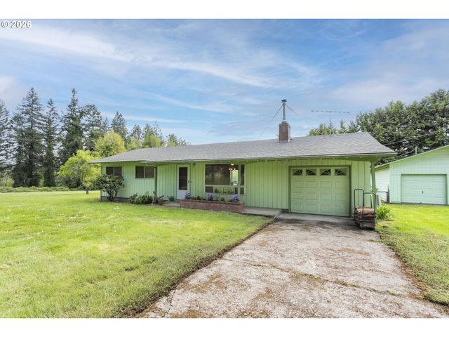 14516 LIVESAY Rd, Oregon City, OR 97045