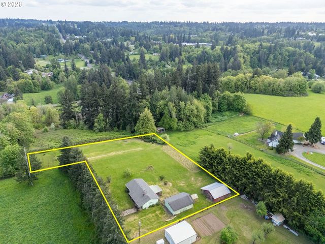 14516 LIVESAY Rd, Oregon City, OR 97045