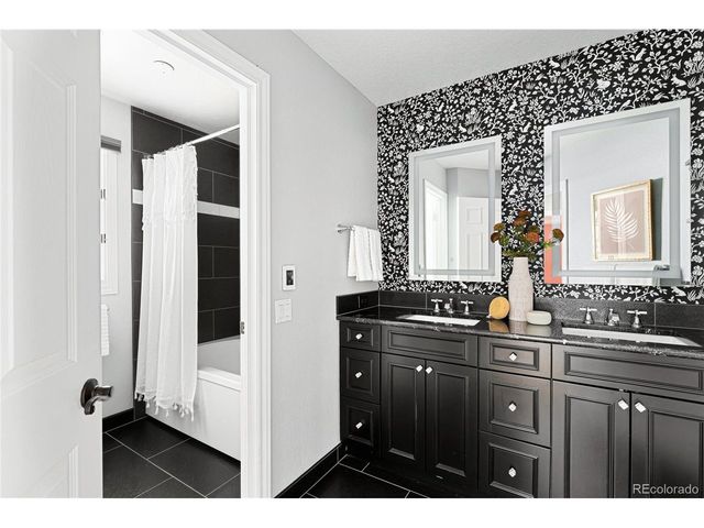 5566 S Lewiston St, Centennial, CO 80015