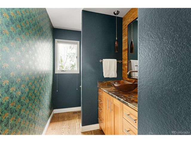 5566 S Lewiston St, Centennial, CO 80015