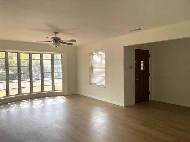 1540 Brumlow Avenue, Southlake, TX 76092