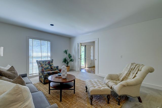 261 Confederate Circle, Charleston, SC 29407