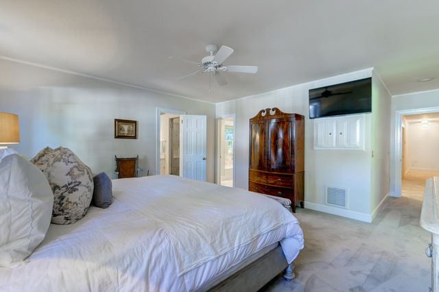 261 Confederate Circle, Charleston, SC 29407