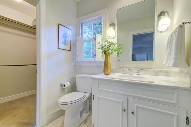 261 Confederate Circle, Charleston, SC 29407
