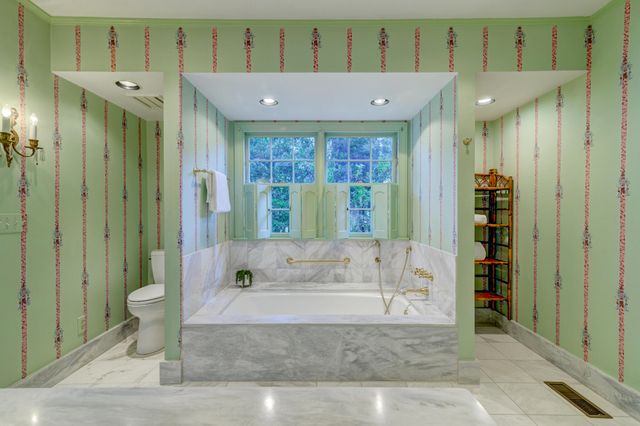 261 Confederate Circle, Charleston, SC 29407