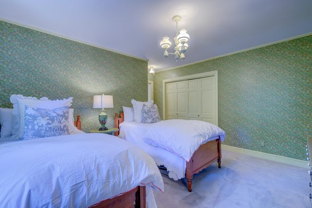 261 Confederate Circle, Charleston, SC 29407