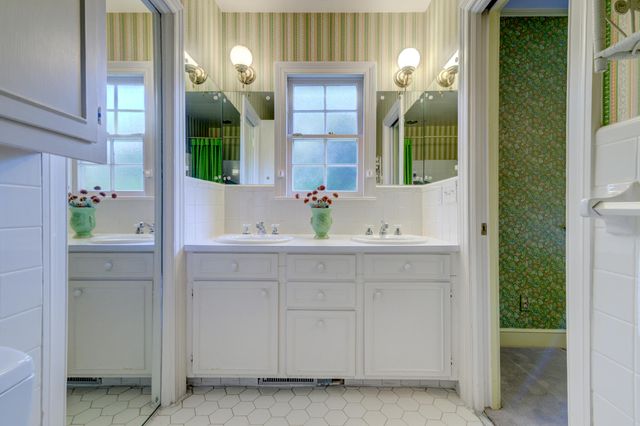 261 Confederate Circle, Charleston, SC 29407