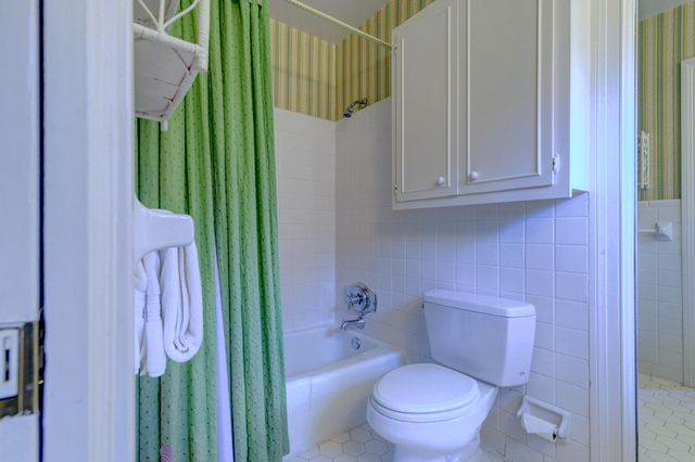 261 Confederate Circle, Charleston, SC 29407