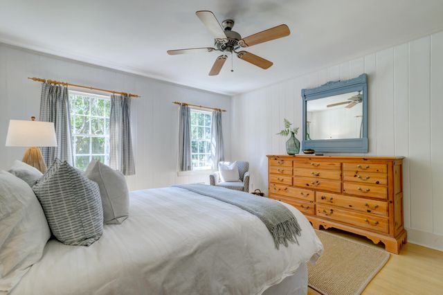 261 Confederate Circle, Charleston, SC 29407