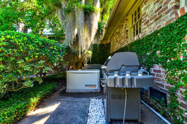 261 Confederate Circle, Charleston, SC 29407