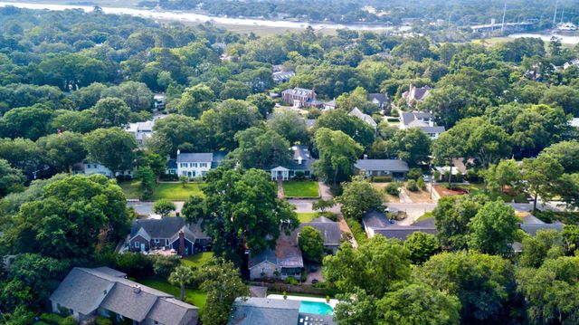 261 Confederate Circle, Charleston, SC 29407