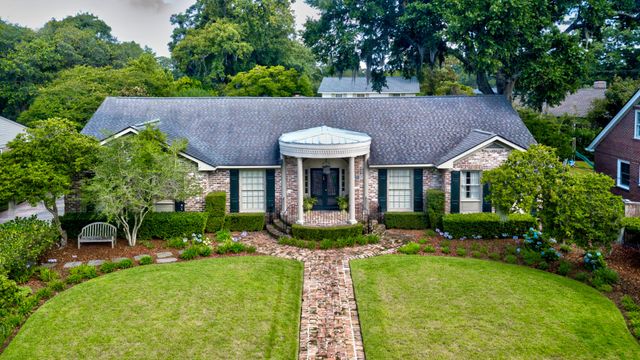 261 Confederate Circle, Charleston, SC 29407
