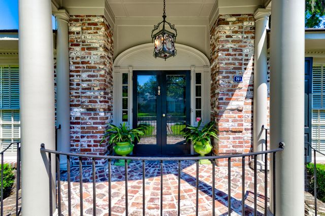 261 Confederate Circle, Charleston, SC 29407