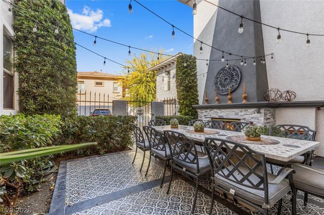 10212 Stone Briar Court, Las Vegas, NV 89144