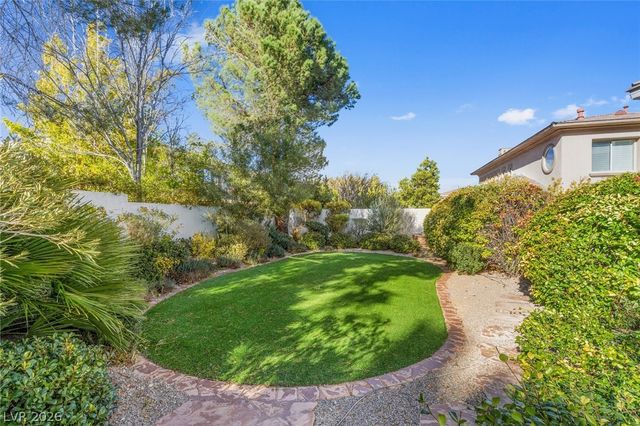 10212 Stone Briar Court, Las Vegas, NV 89144