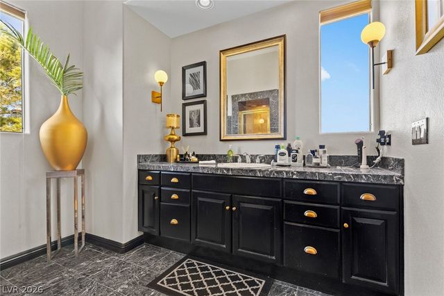 10212 Stone Briar Court, Las Vegas, NV 89144