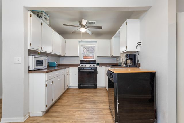 28729 S 563 Road, Monkey Island, OK 74331