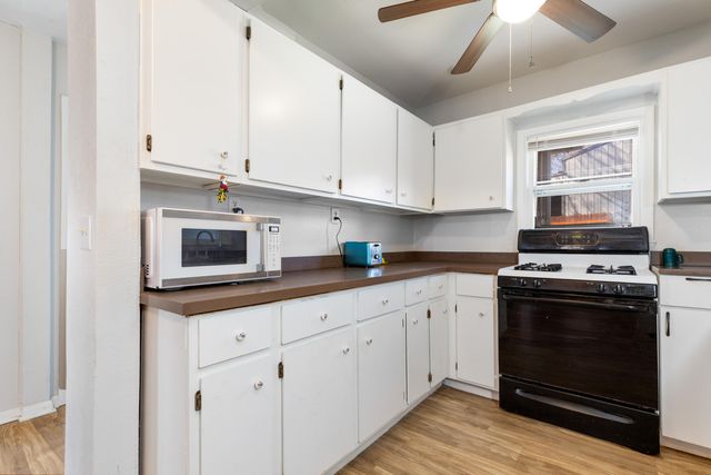 28729 S 563 Road, Monkey Island, OK 74331