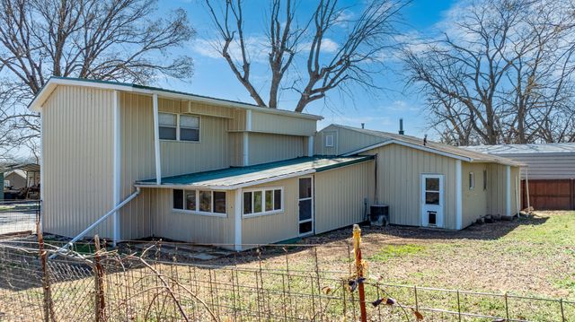 28729 S 563 Road, Monkey Island, OK 74331