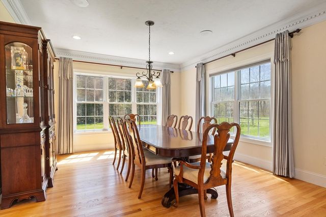43 Old Mill Rd, Harvard, MA 01451