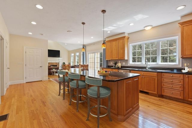 43 Old Mill Rd, Harvard, MA 01451