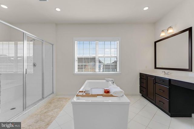 1045 MATTHEW WAY, New Castle, DE 19720