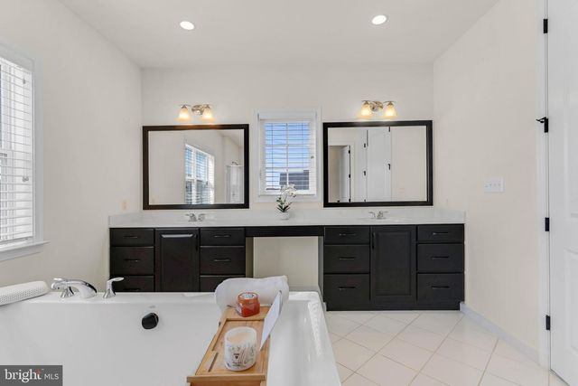 1045 MATTHEW WAY, New Castle, DE 19720