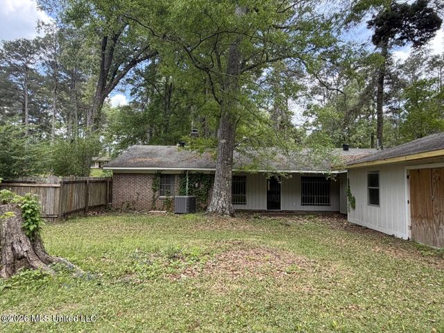 118 Scottdale Drive, Jackson, MS 39212