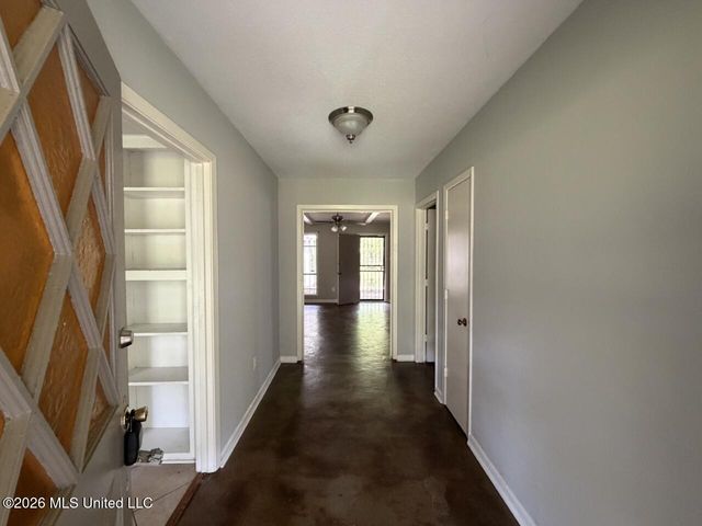 118 Scottdale Drive, Jackson, MS 39212